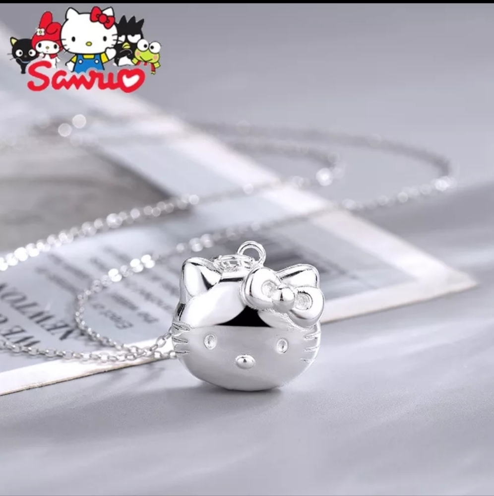 Hello Kitty Locket - Picture 6 of 10